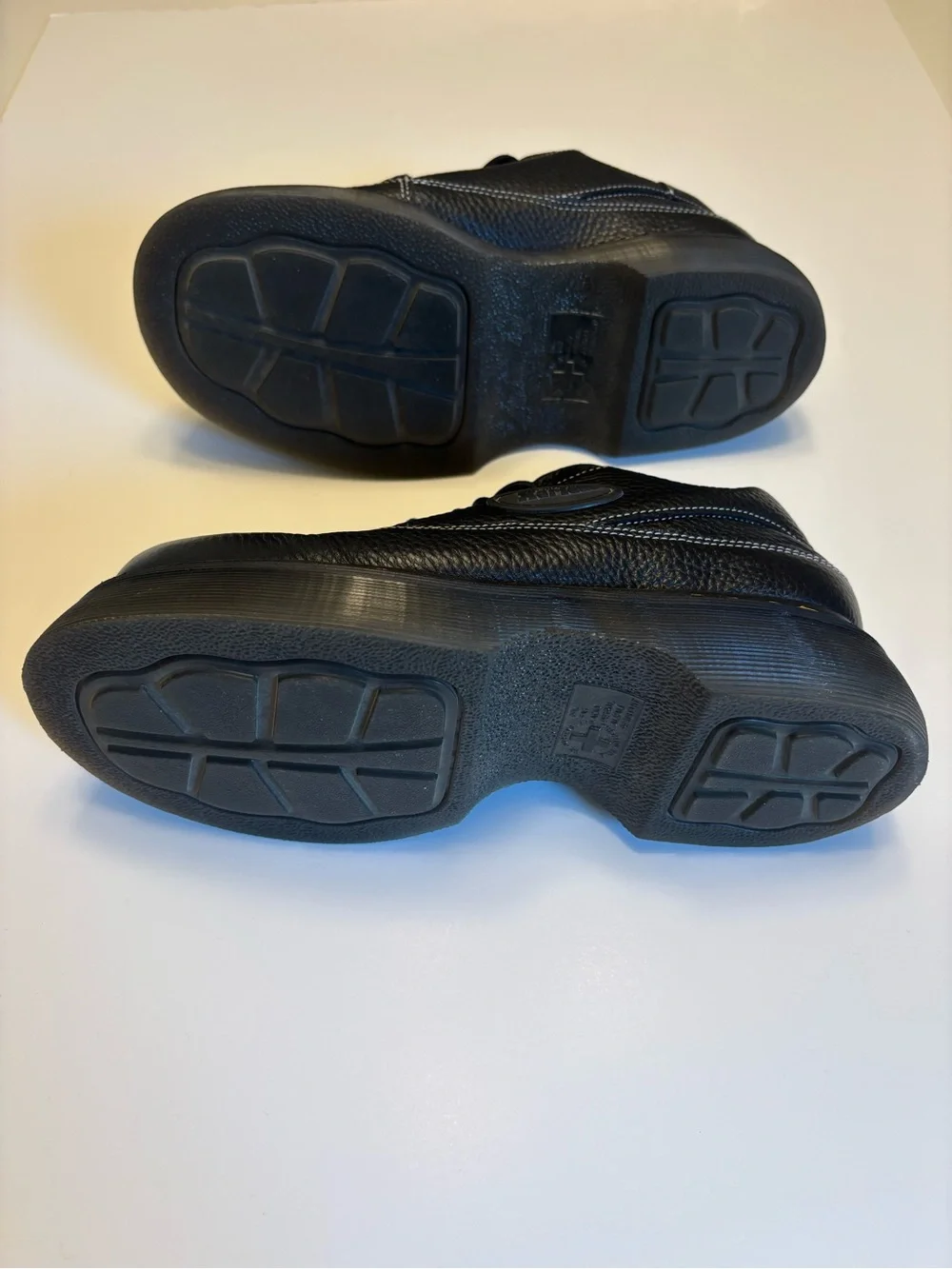 Dr. Martens Buzz 5-Eye Leather Shoes Black Platform